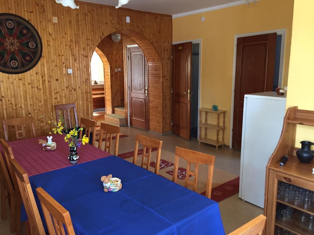 Galeria Vendeghaz Hotell Mezőkövesd Eksteriør bilde